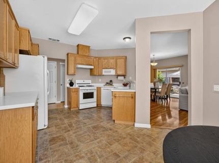 101 Aruba Cir, Sacramento, CA 95823 Photo