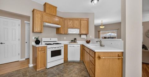 101 Aruba Cir, Sacramento, CA 95823 Photo