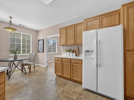 101 Aruba Cir, Sacramento, CA 95823 Photo