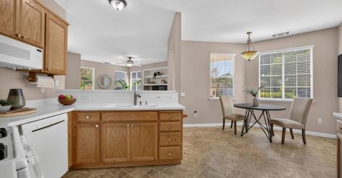 101 Aruba Cir, Sacramento, CA 95823 Photo