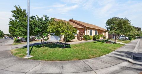 101 Aruba Cir, Sacramento, CA 95823 Photo