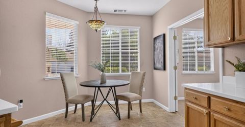 101 Aruba Cir, Sacramento, CA 95823 Photo