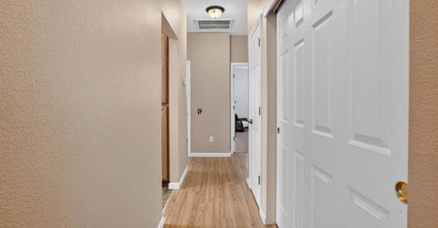 101 Aruba Cir, Sacramento, CA 95823 Photo