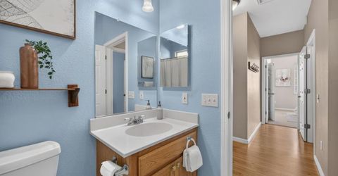 101 Aruba Cir, Sacramento, CA 95823 Photo