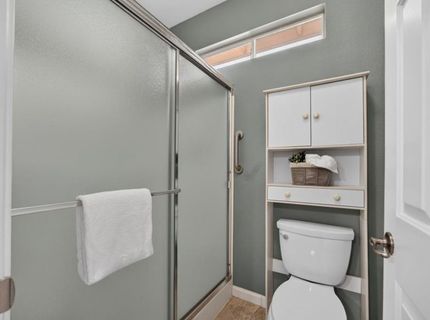 101 Aruba Cir, Sacramento, CA 95823 Photo
