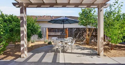 101 Aruba Cir, Sacramento, CA 95823 Photo