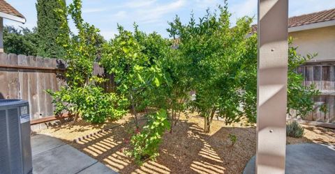 101 Aruba Cir, Sacramento, CA 95823 Photo