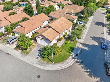 101 Aruba Cir, Sacramento, CA 95823 Photo