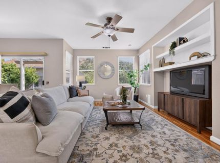 101 Aruba Cir, Sacramento, CA 95823 Photo