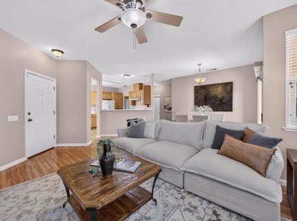 101 Aruba Cir, Sacramento, CA 95823 Photo