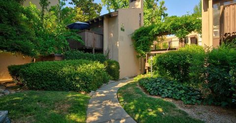 2241 Woodside Ln #2, Unit 2, Sacramento, CA 95825 Photo