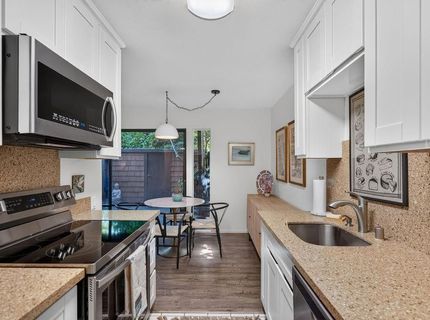 2241 Woodside Ln #2, Unit 2, Sacramento, CA 95825 Photo