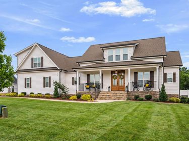 15 Old Garden Lane, Youngsville, NC 27596