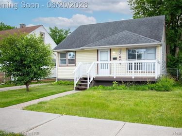 17606 Tennyson Street, Roseville, Mi 48066