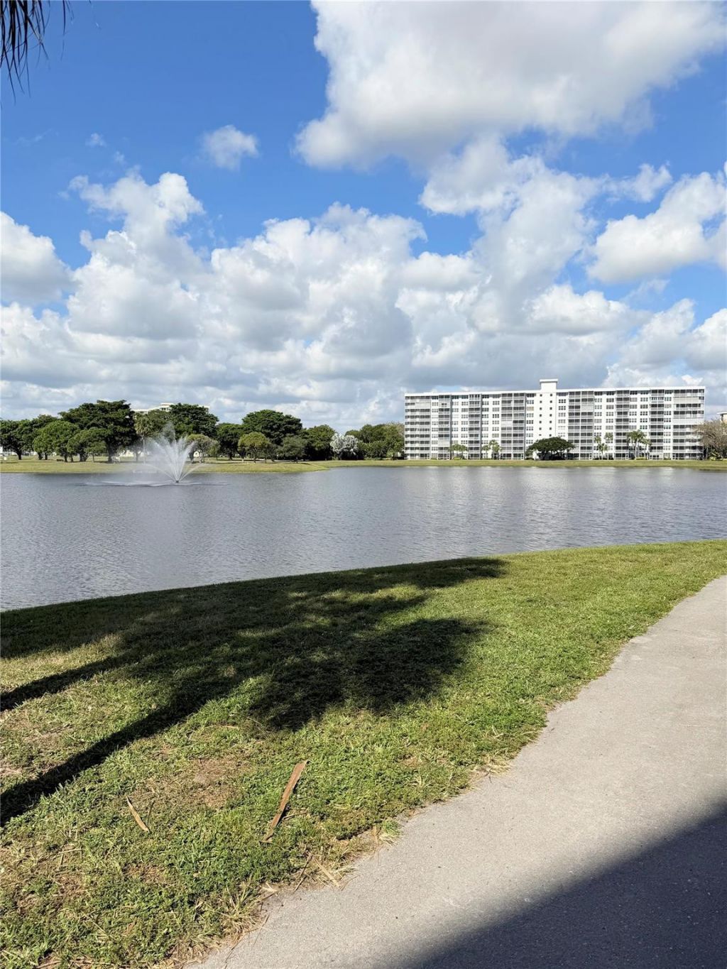 2801 N Palm Aire Drive, Unit 604, Pompano Beach, FL 33069 Photo