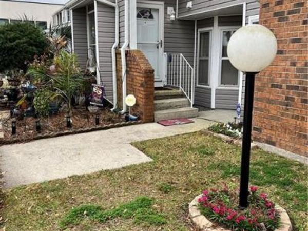 200 AVANT GARDE Circle , Kenner, LA 70065