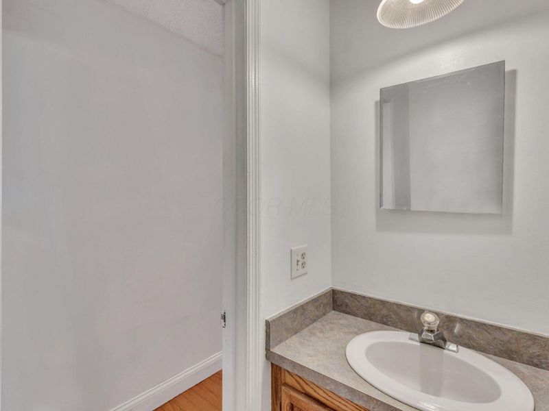 60 Dover Court SW, Reynoldsburg, OH 43068 Photo 12