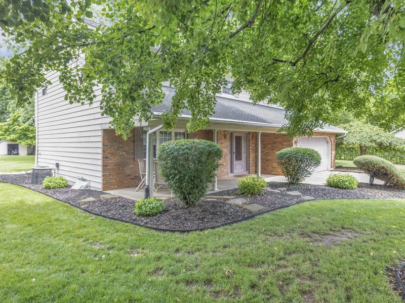 60 Dover Court SW, Reynoldsburg, OH 43068 Photo 3
