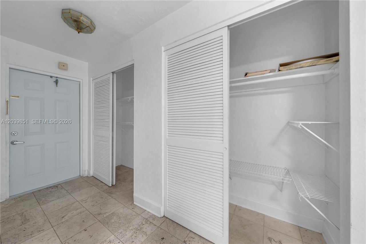 8650 SW 67th Ave, Unit 1010, Pinecrest, FL 33156 Photo