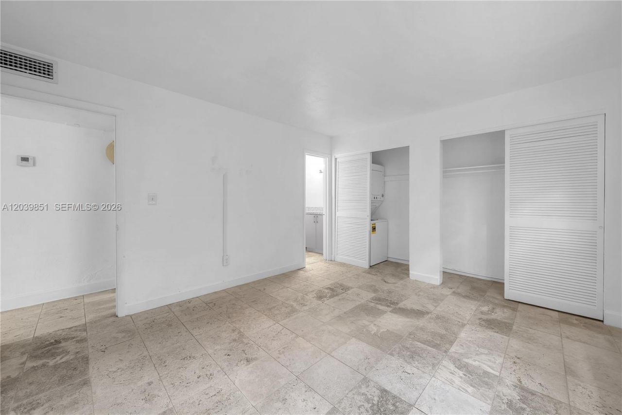 8650 SW 67th Ave, Unit 1010, Pinecrest, FL 33156 Photo