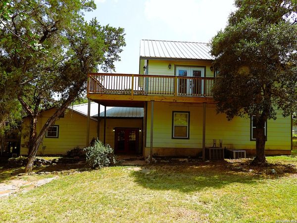 155 SCENIC CIRC., Lakehills, TX 78063