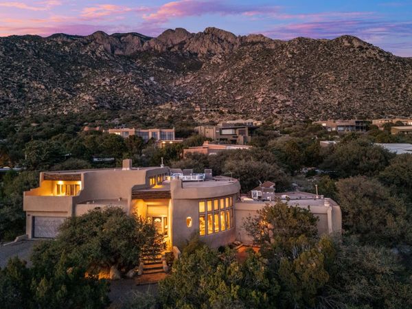 33 Juniper Hill Road NE, Albuquerque, NM 87122