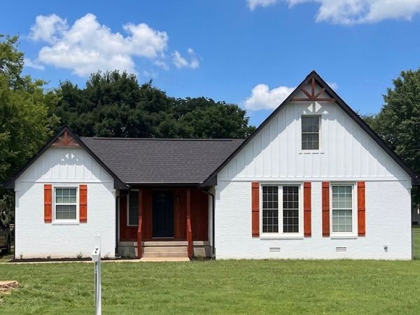 700 Meade Dr , Spring Hill, TN 37174
