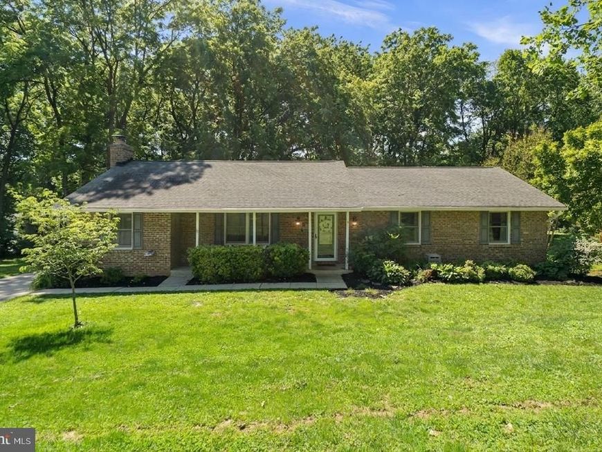 6421 Locust Lane , Sykesville, MD 21784 Main Photo