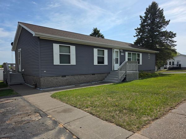 2 Barker Drive, Duluth, MN 55808