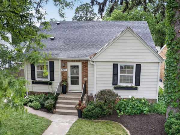 4247 Zenith Avenue N, Robbinsdale, MN 55422