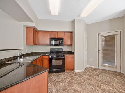 5350 Dunlay Dr #3016, Unit 3016, Sacramento, CA 95835 Photo