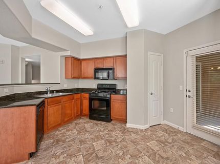 5350 Dunlay Dr #3016, Unit 3016, Sacramento, CA 95835 Photo
