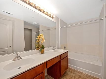 5350 Dunlay Dr #3016, Unit 3016, Sacramento, CA 95835 Photo