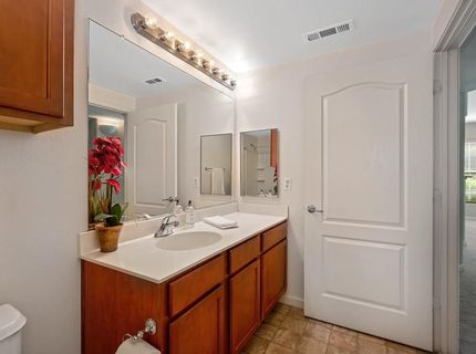 5350 Dunlay Dr #3016, Unit 3016, Sacramento, CA 95835 Photo