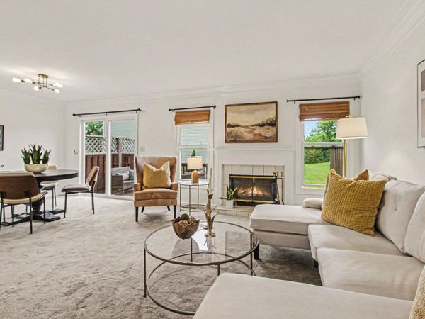 637 Liberty Pointe Drive, Ann Arbor, MI 48103