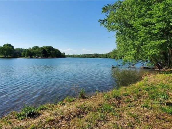 795 Elk Shoals Church Loop , Stony Point, NC 28678