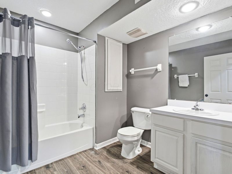 1360 Woodberry Place, Columbus, OH 43230 Photo 25