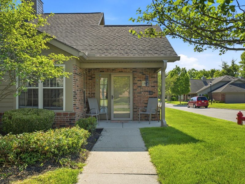 1360 Woodberry Place, Columbus, OH 43230 Photo 5
