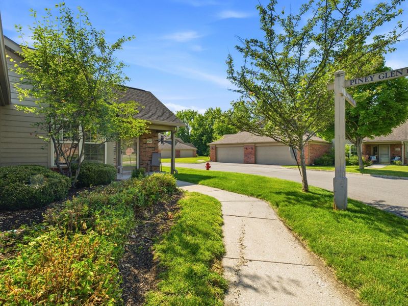 1360 Woodberry Place, Columbus, OH 43230 Photo 6