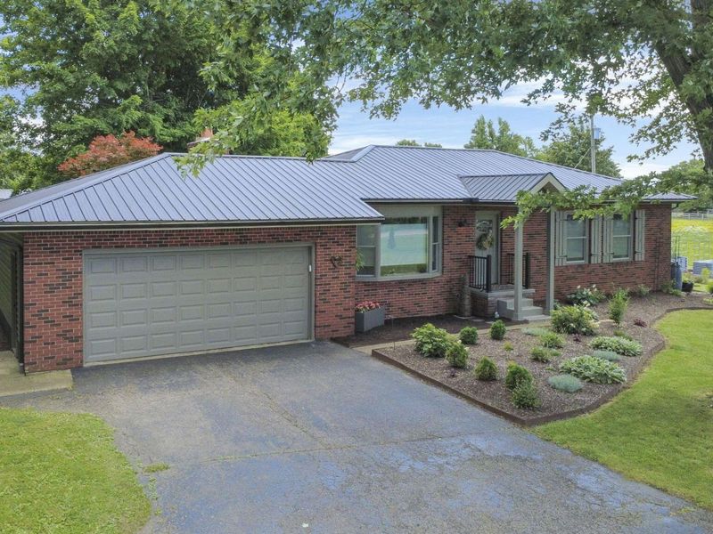 10551 Hayden Run Road, Hilliard, OH 43026 Photo 2