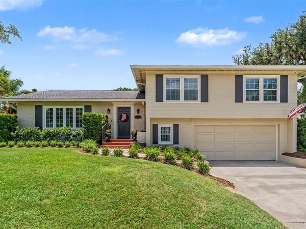 715 LAUREL LANE , LAKELAND, FL 33813