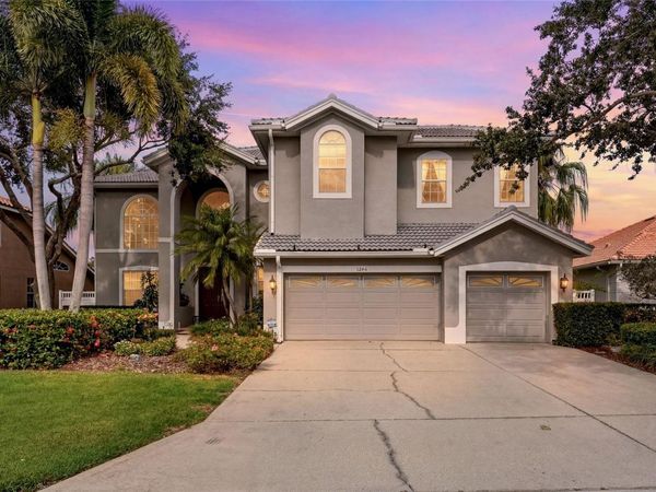 1246 DARLINGTON OAK CIRCLE NE, ST PETERSBURG, FL 33703