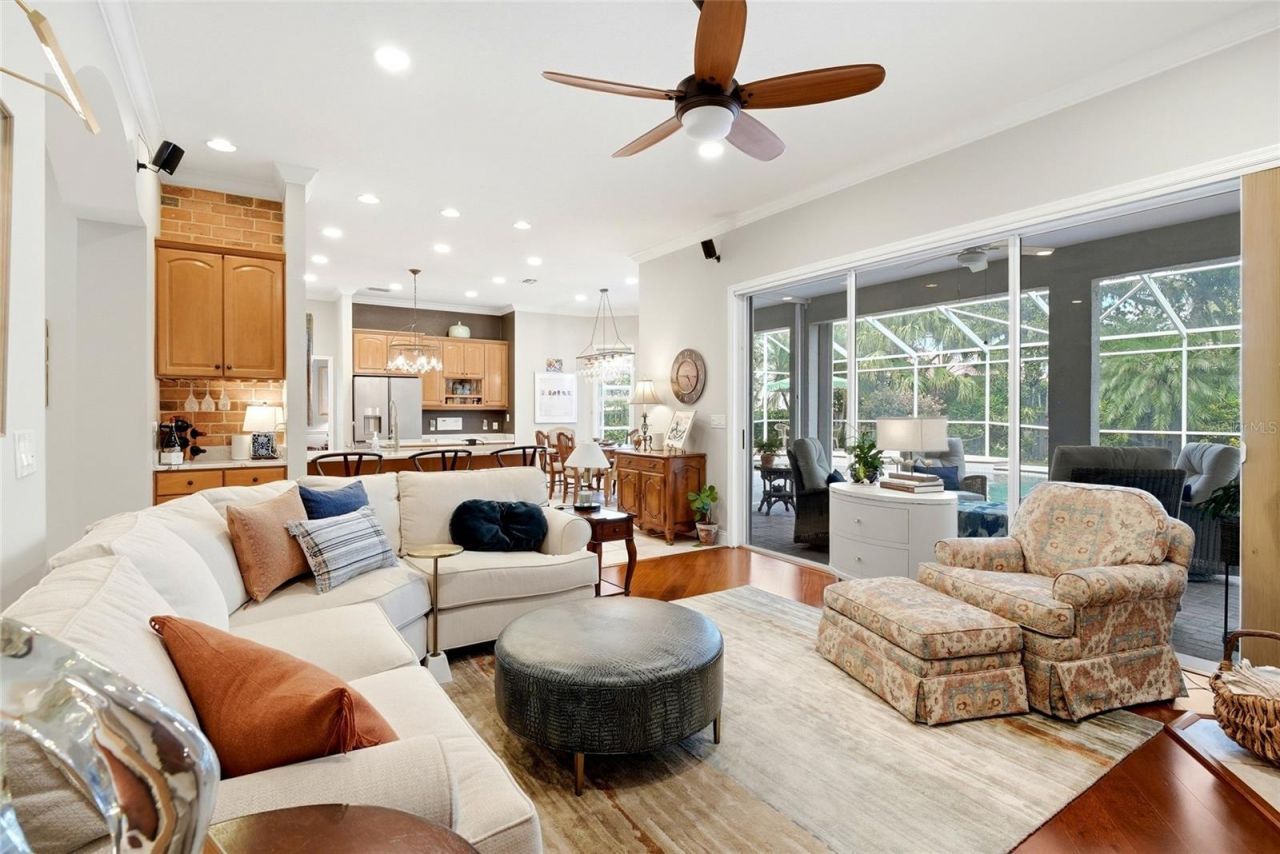 1246 Darlington Oak Circle Ne, Saint Petersburg, FL 33703 Photo