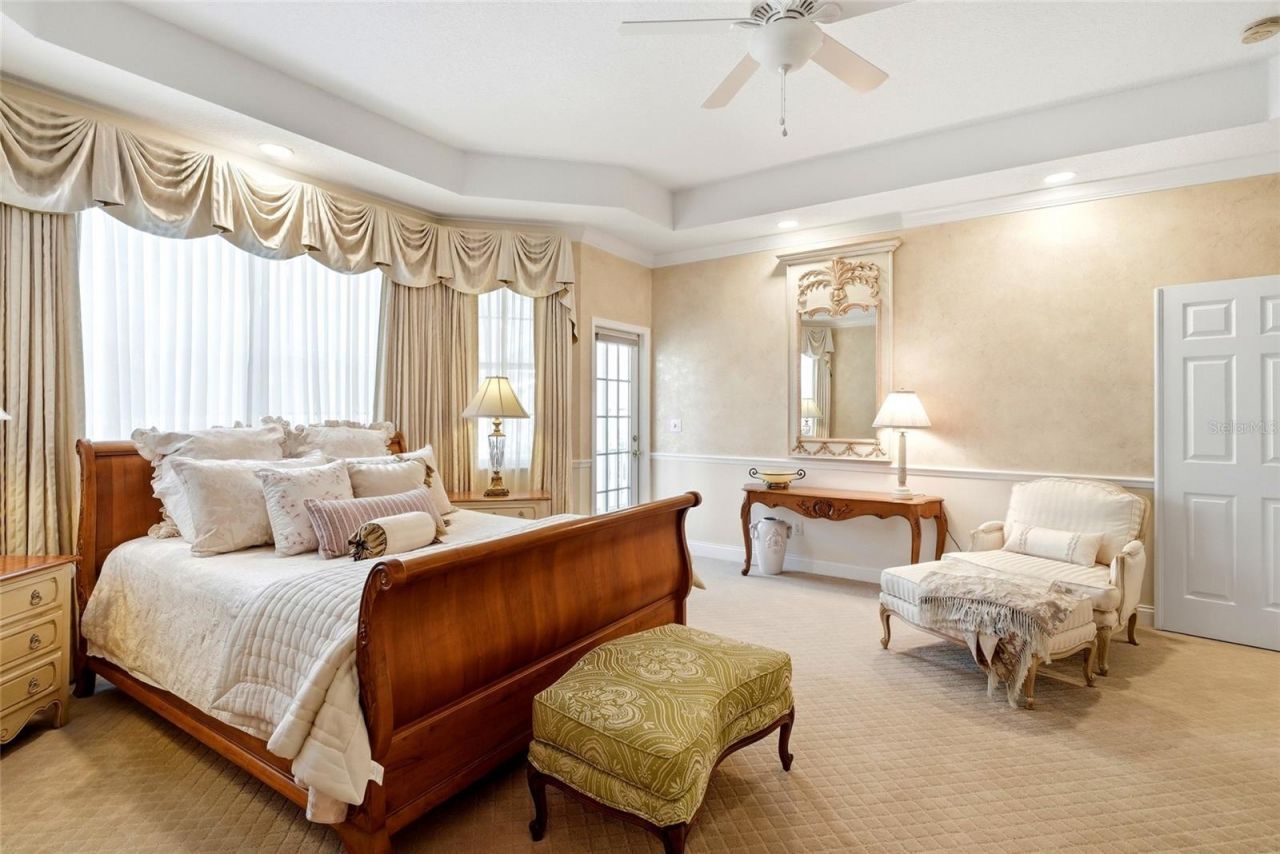 1246 Darlington Oak Circle Ne, Saint Petersburg, FL 33703 Photo