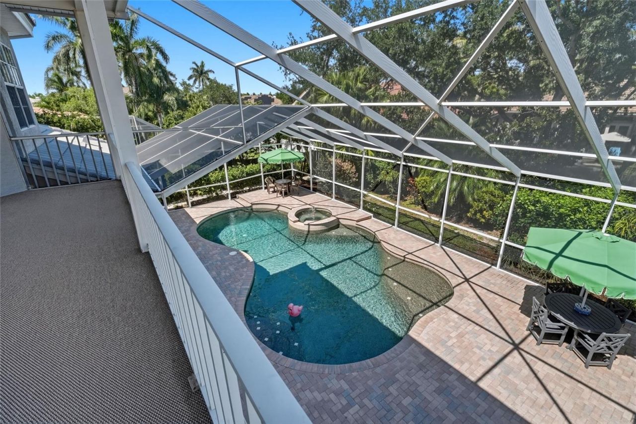 1246 Darlington Oak Circle Ne, Saint Petersburg, FL 33703 Photo
