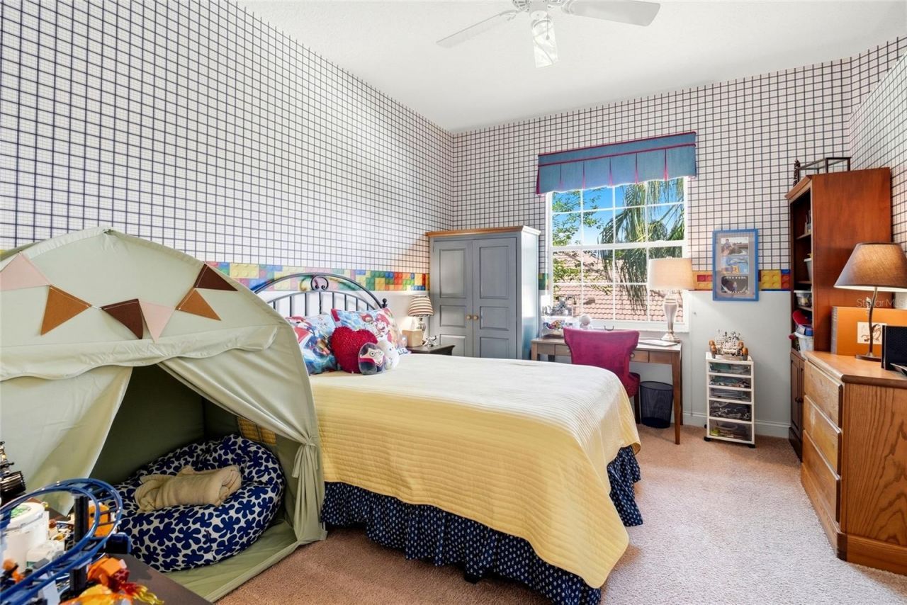 1246 Darlington Oak Circle Ne, Saint Petersburg, FL 33703 Photo