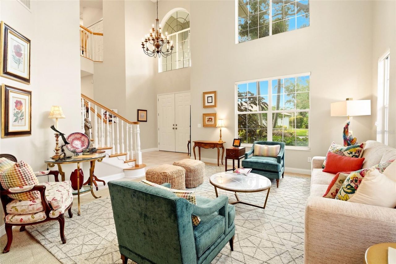 1246 Darlington Oak Circle Ne, Saint Petersburg, FL 33703 Photo