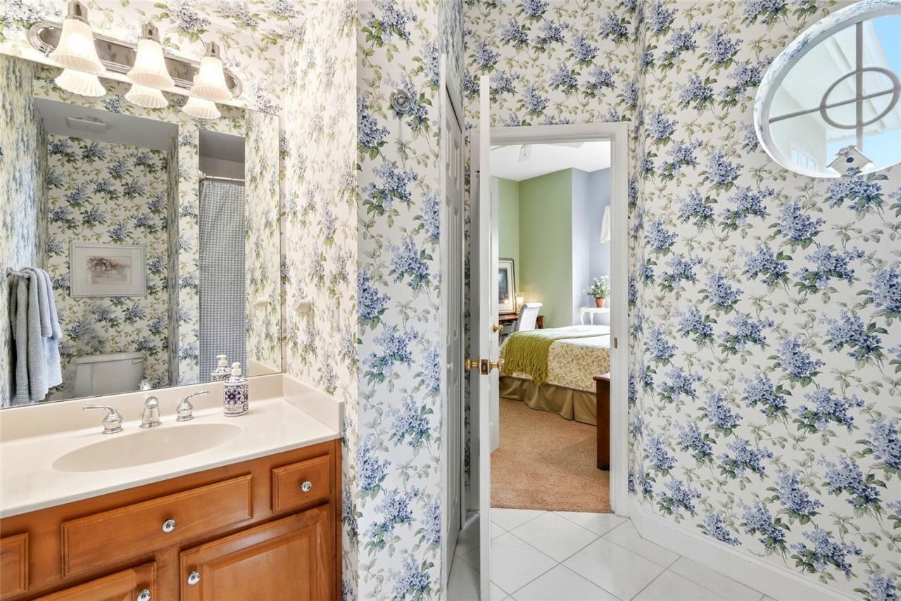 1246 Darlington Oak Circle Ne, Saint Petersburg, FL 33703 Photo