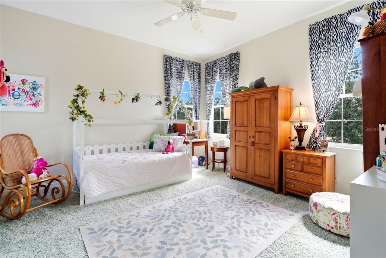 1246 Darlington Oak Circle Ne, Saint Petersburg, FL 33703 Photo