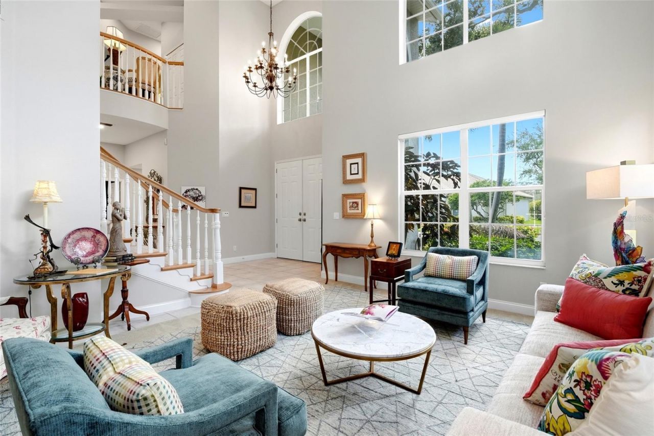 1246 Darlington Oak Circle Ne, Saint Petersburg, FL 33703 Photo